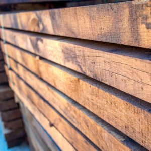 Traverses paysagères en chene traité