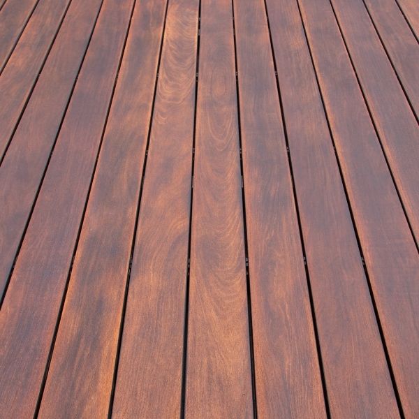 Lames de terrasse en bois exotique Cumaru
